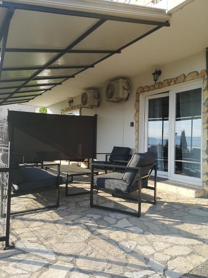 Apartment Nicol Сень Екстер'єр фото