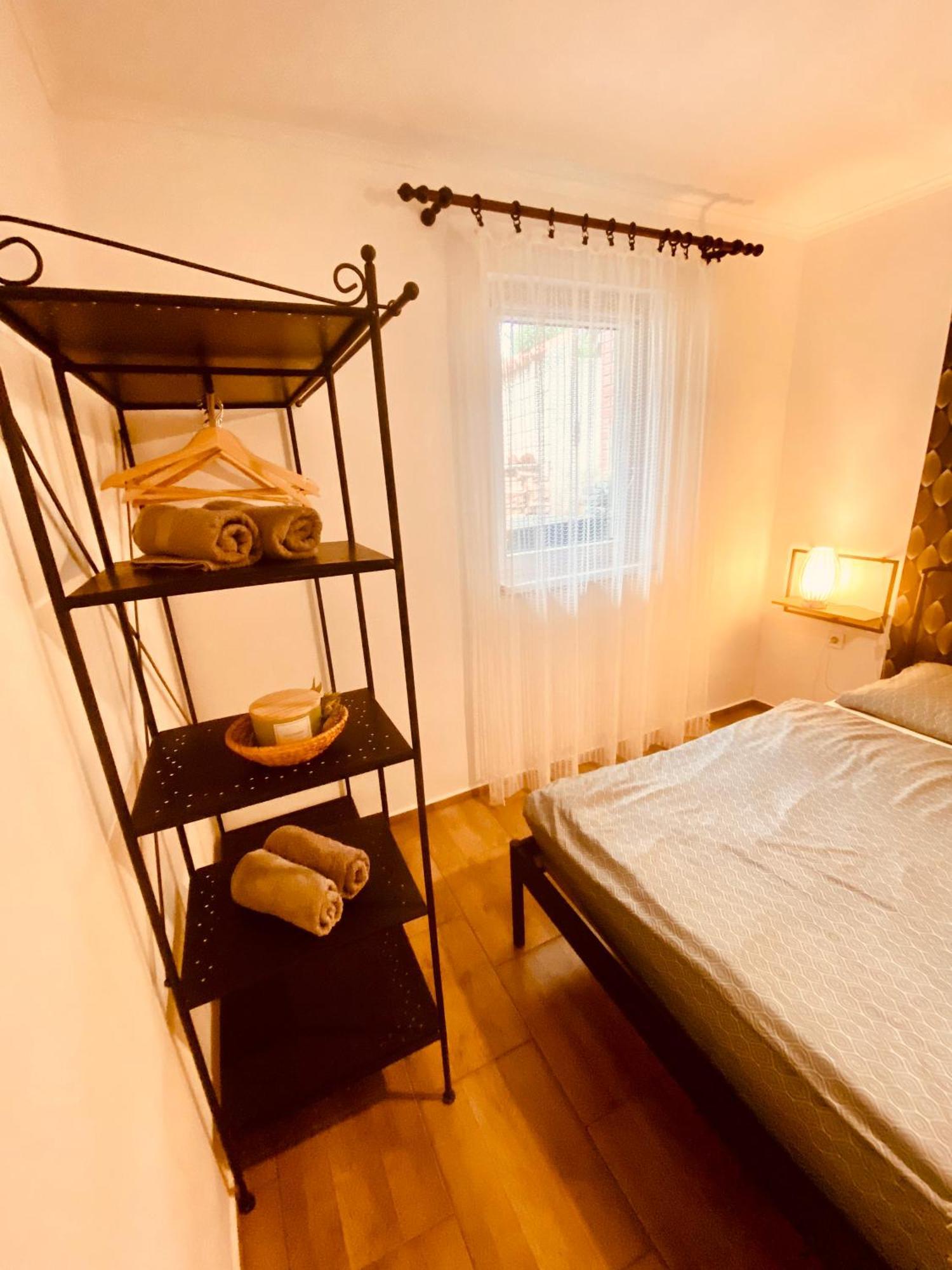 Apartment Nicol Сень Екстер'єр фото