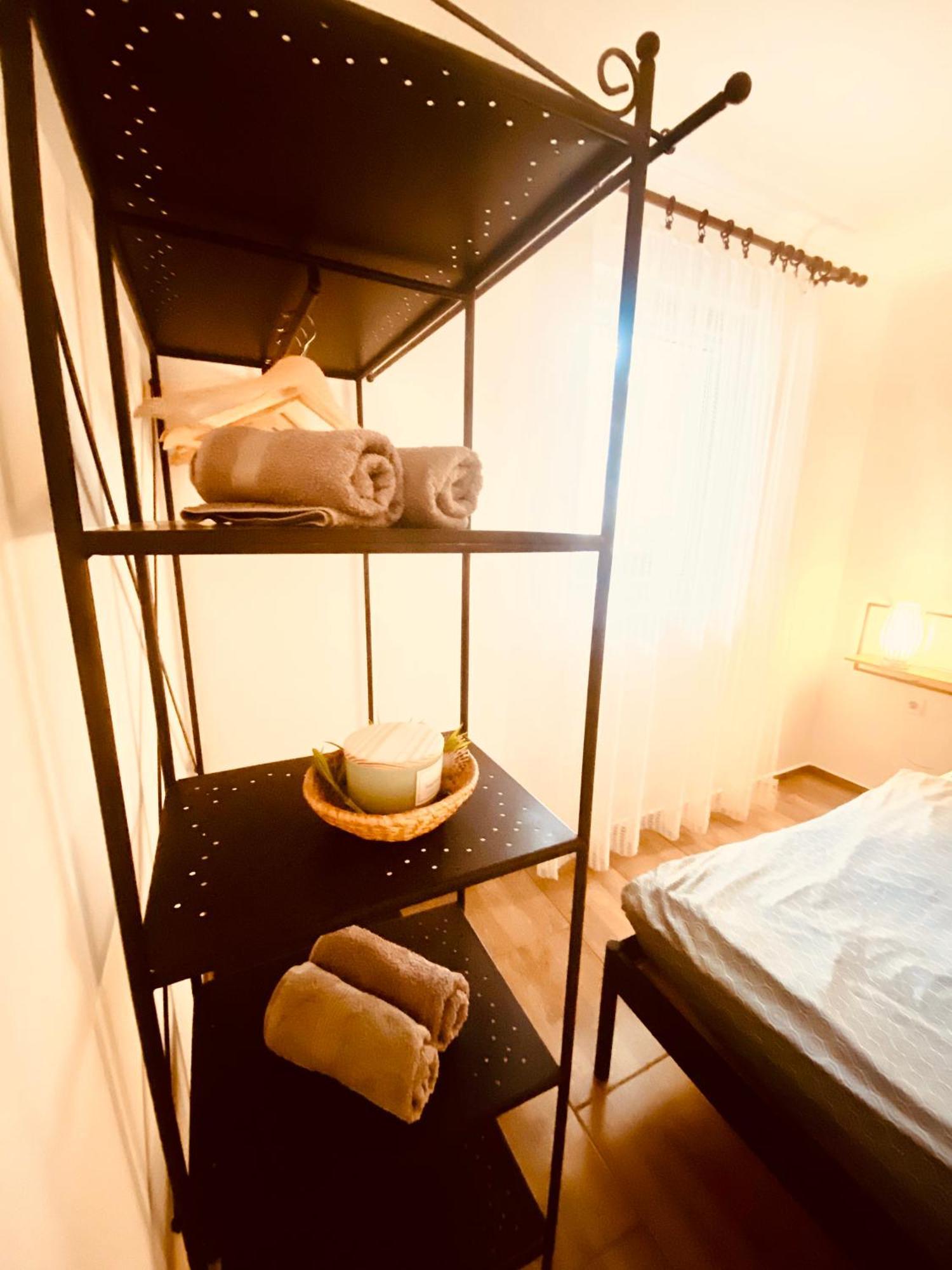 Apartment Nicol Сень Екстер'єр фото