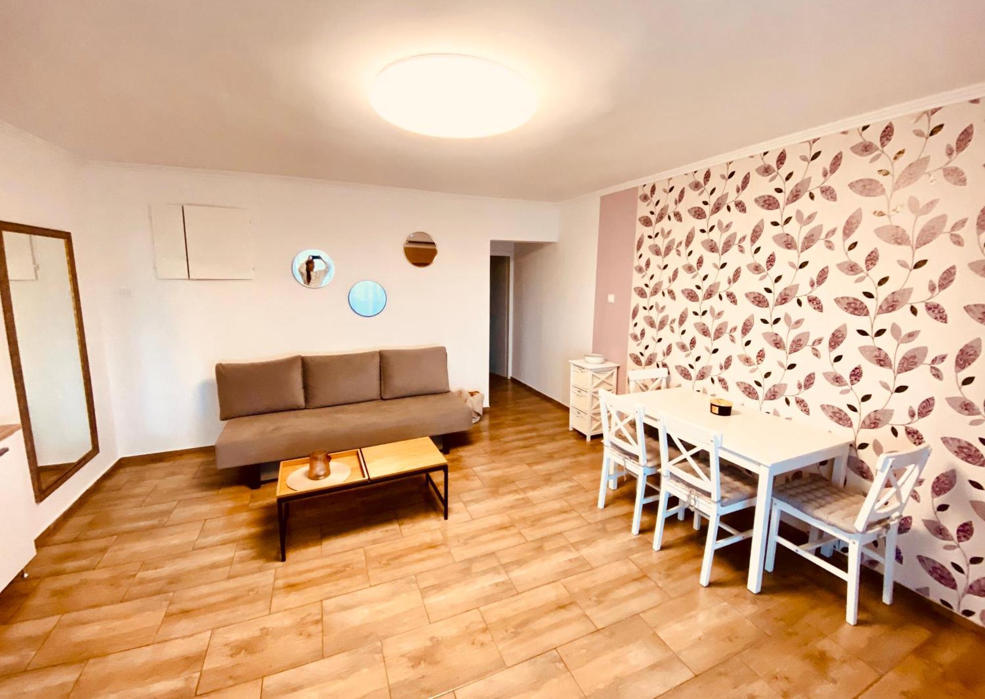 Apartment Nicol Сень Екстер'єр фото