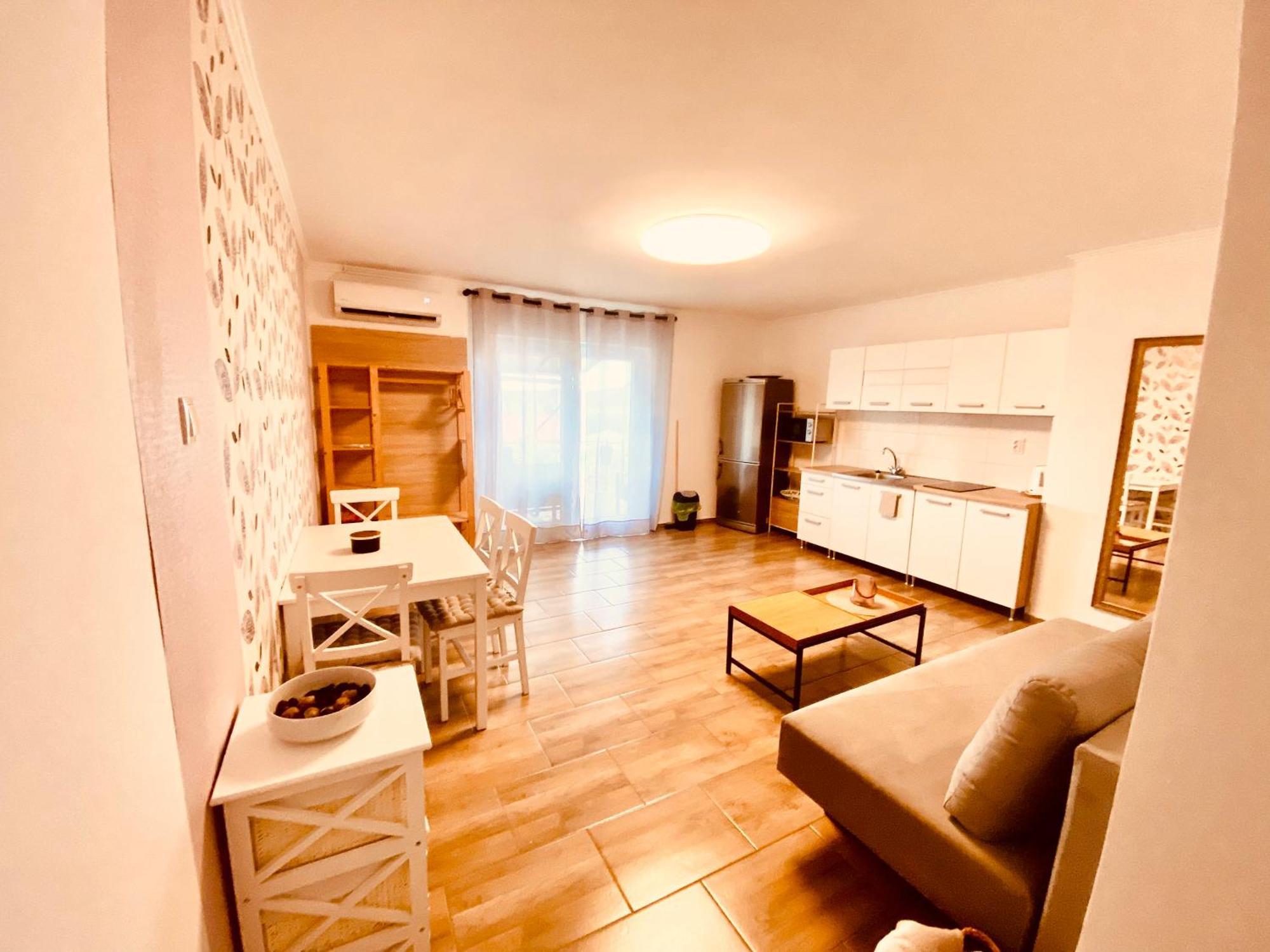 Apartment Nicol Сень Екстер'єр фото
