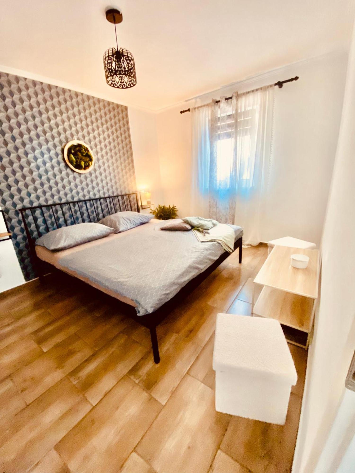 Apartment Nicol Сень Екстер'єр фото